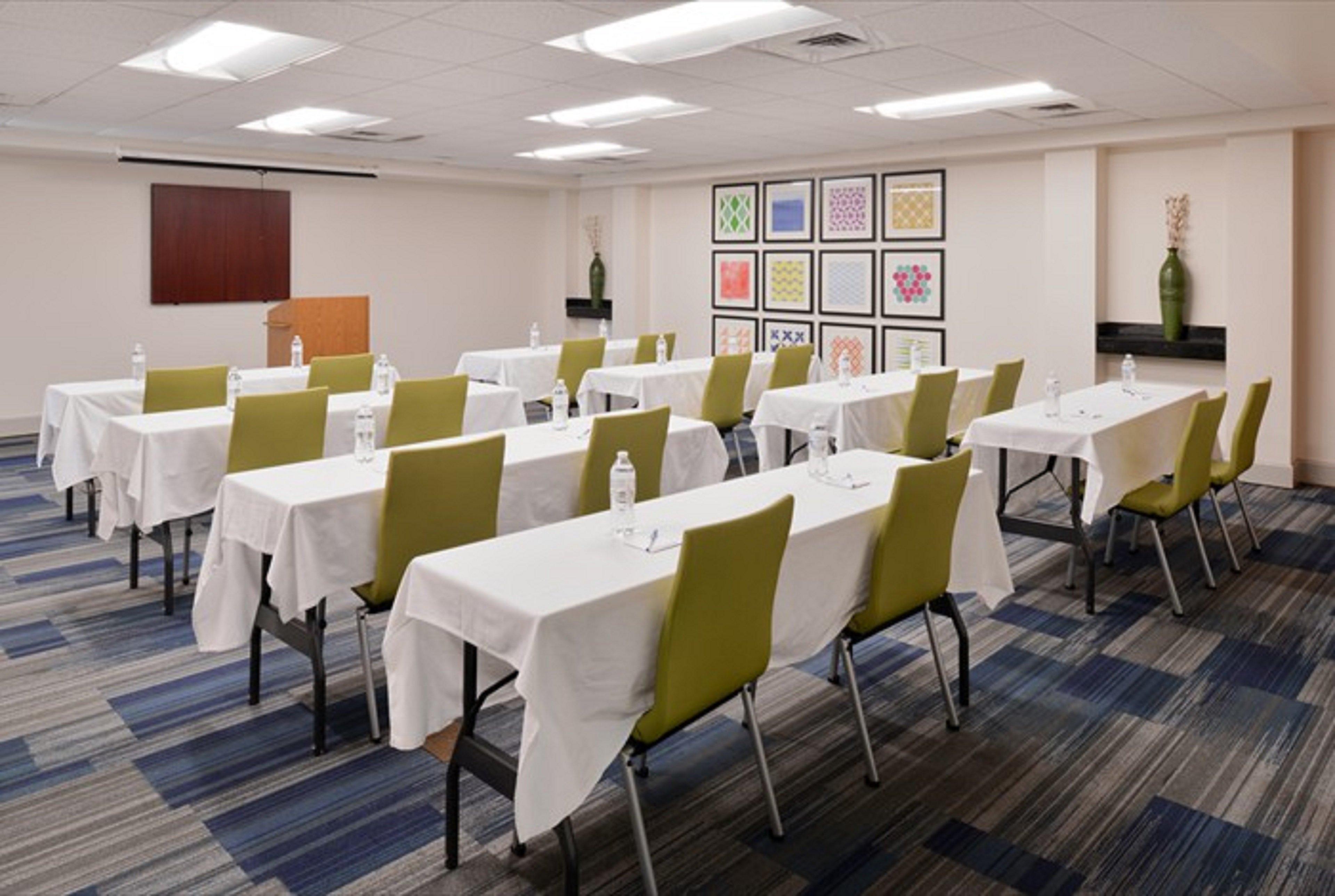 Holiday Inn Express Hotel & Suites Mooresville - Lake Norman By Ihg Ngoại thất bức ảnh