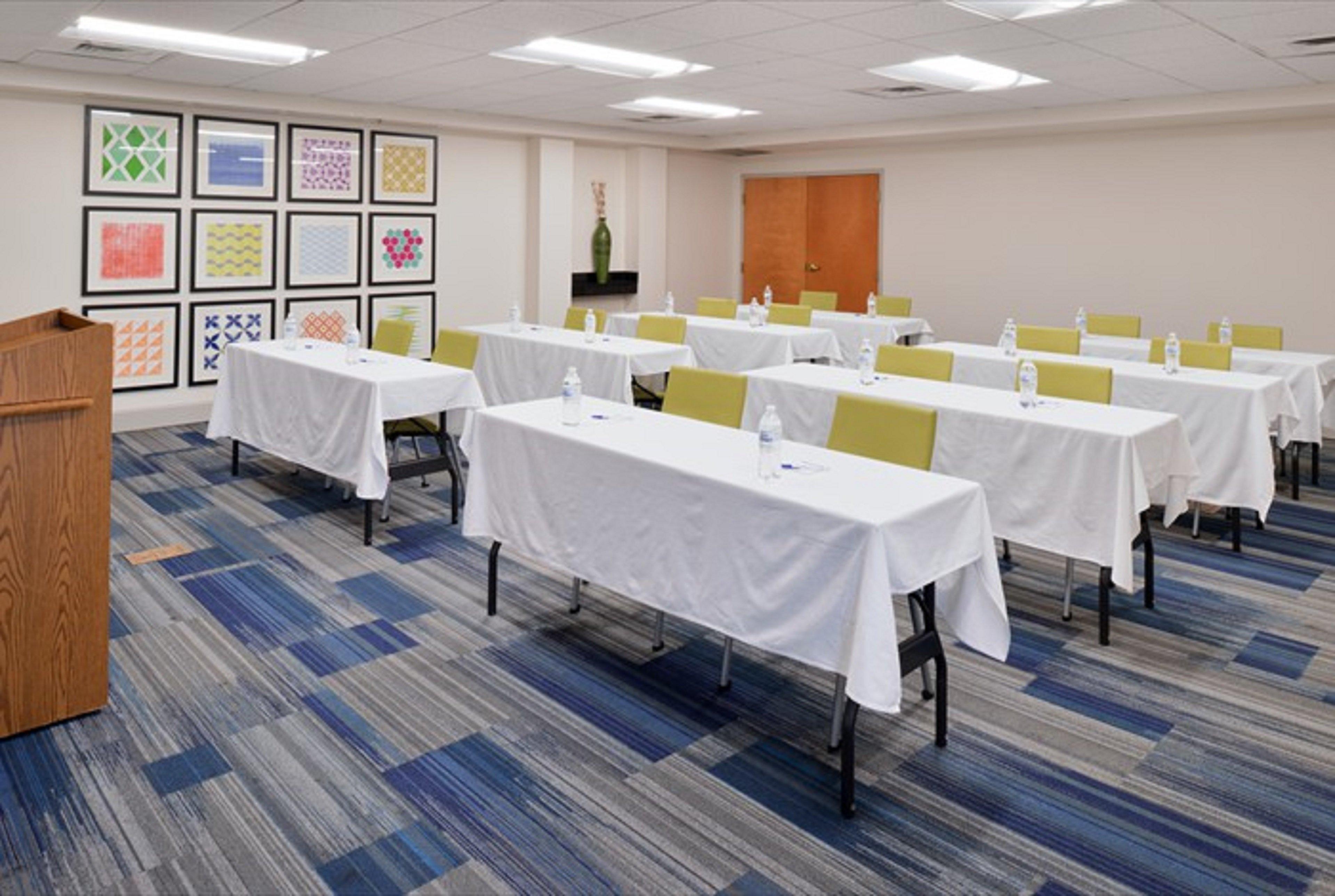 Holiday Inn Express Hotel & Suites Mooresville - Lake Norman By Ihg Ngoại thất bức ảnh