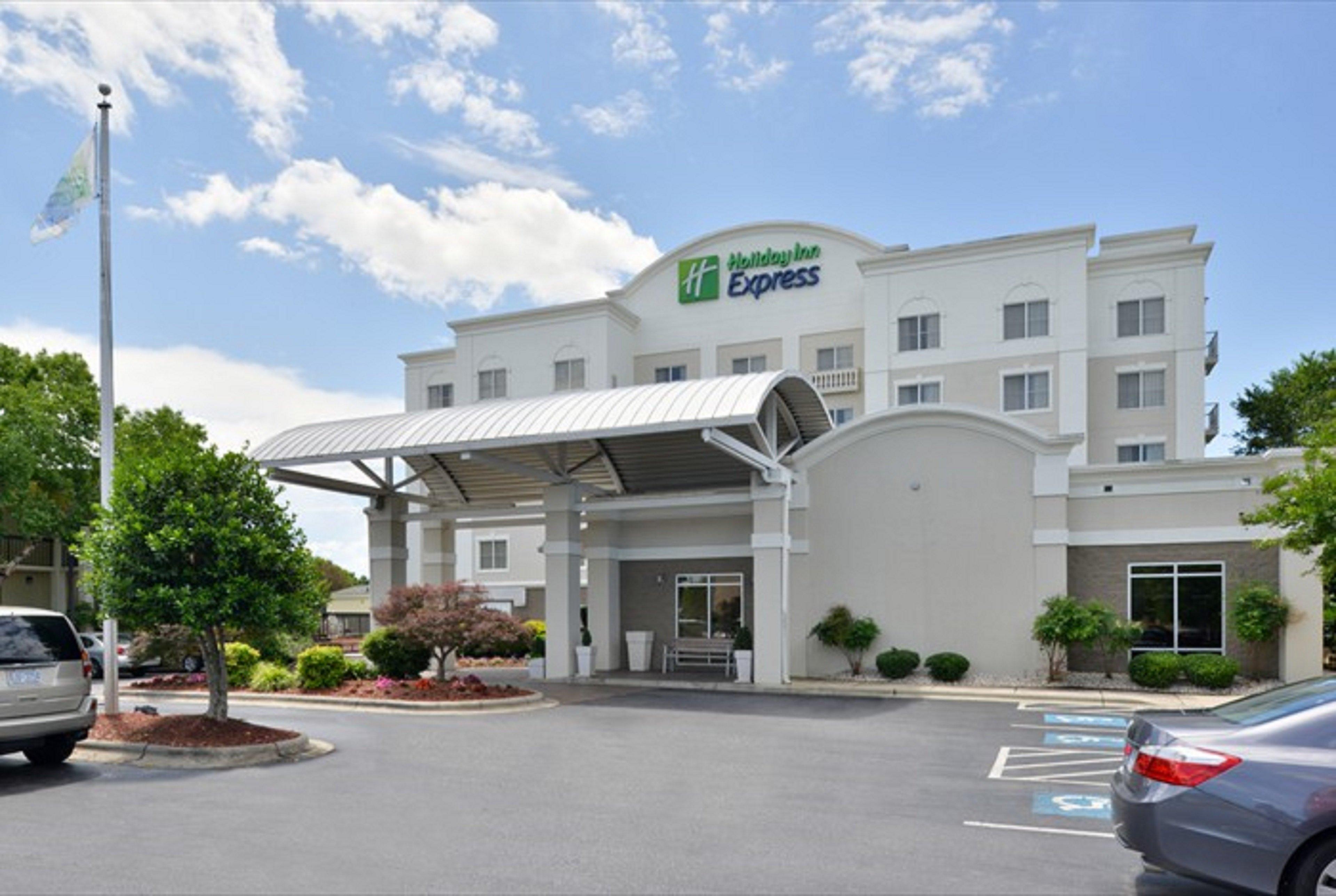 Holiday Inn Express Hotel & Suites Mooresville - Lake Norman By Ihg Ngoại thất bức ảnh