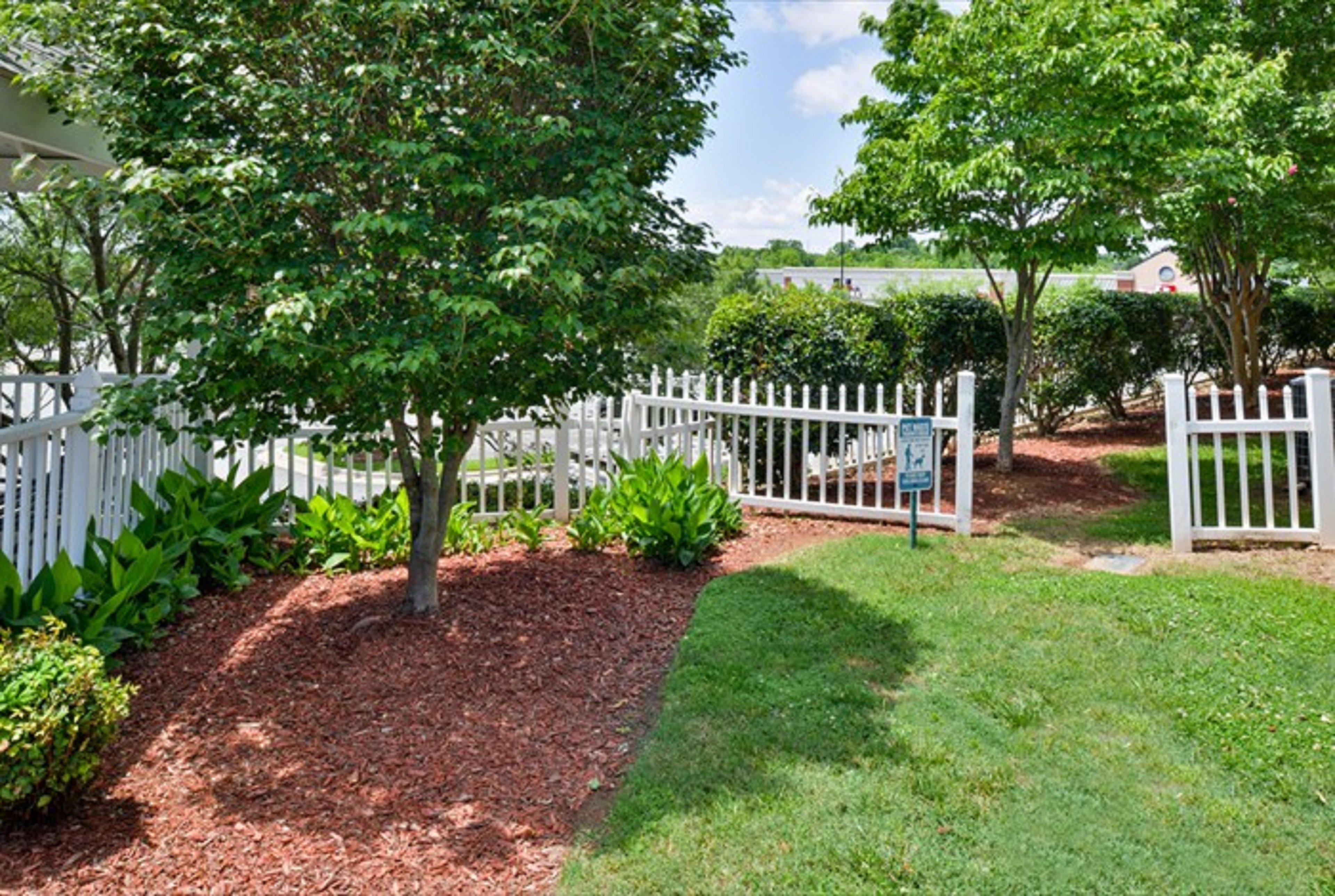 Holiday Inn Express Hotel & Suites Mooresville - Lake Norman By Ihg Ngoại thất bức ảnh