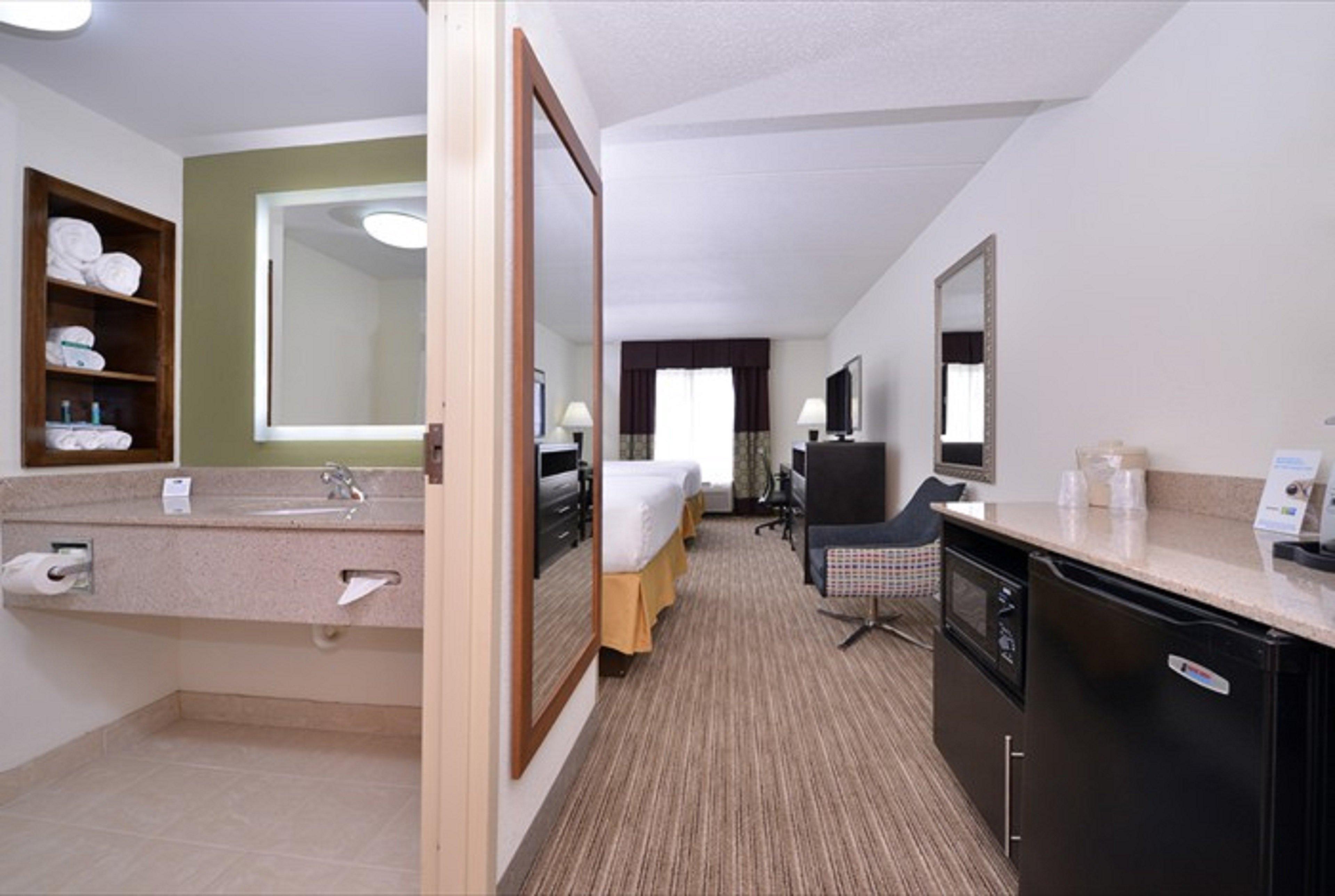 Holiday Inn Express Hotel & Suites Mooresville - Lake Norman By Ihg Ngoại thất bức ảnh
