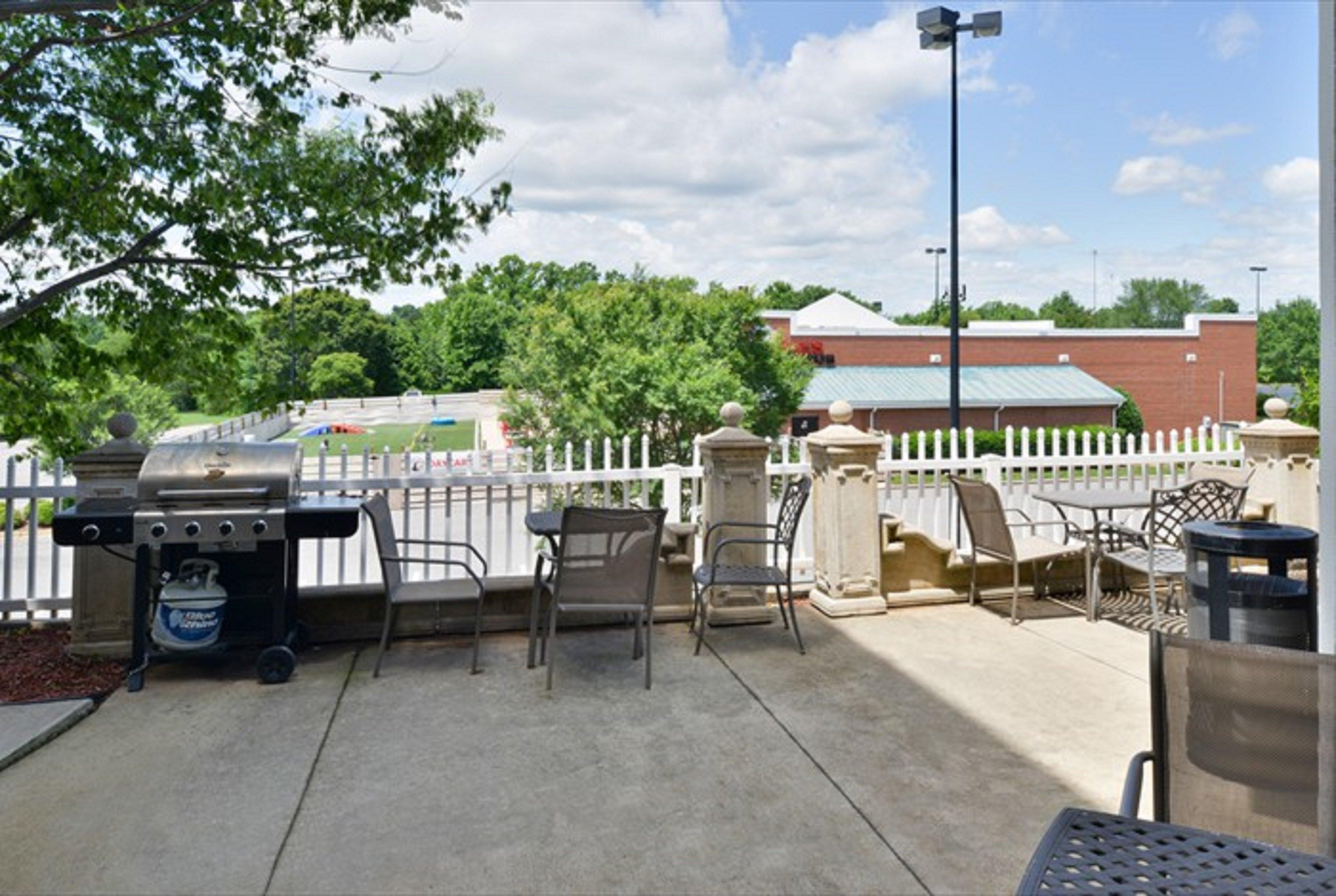 Holiday Inn Express Hotel & Suites Mooresville - Lake Norman By Ihg Ngoại thất bức ảnh