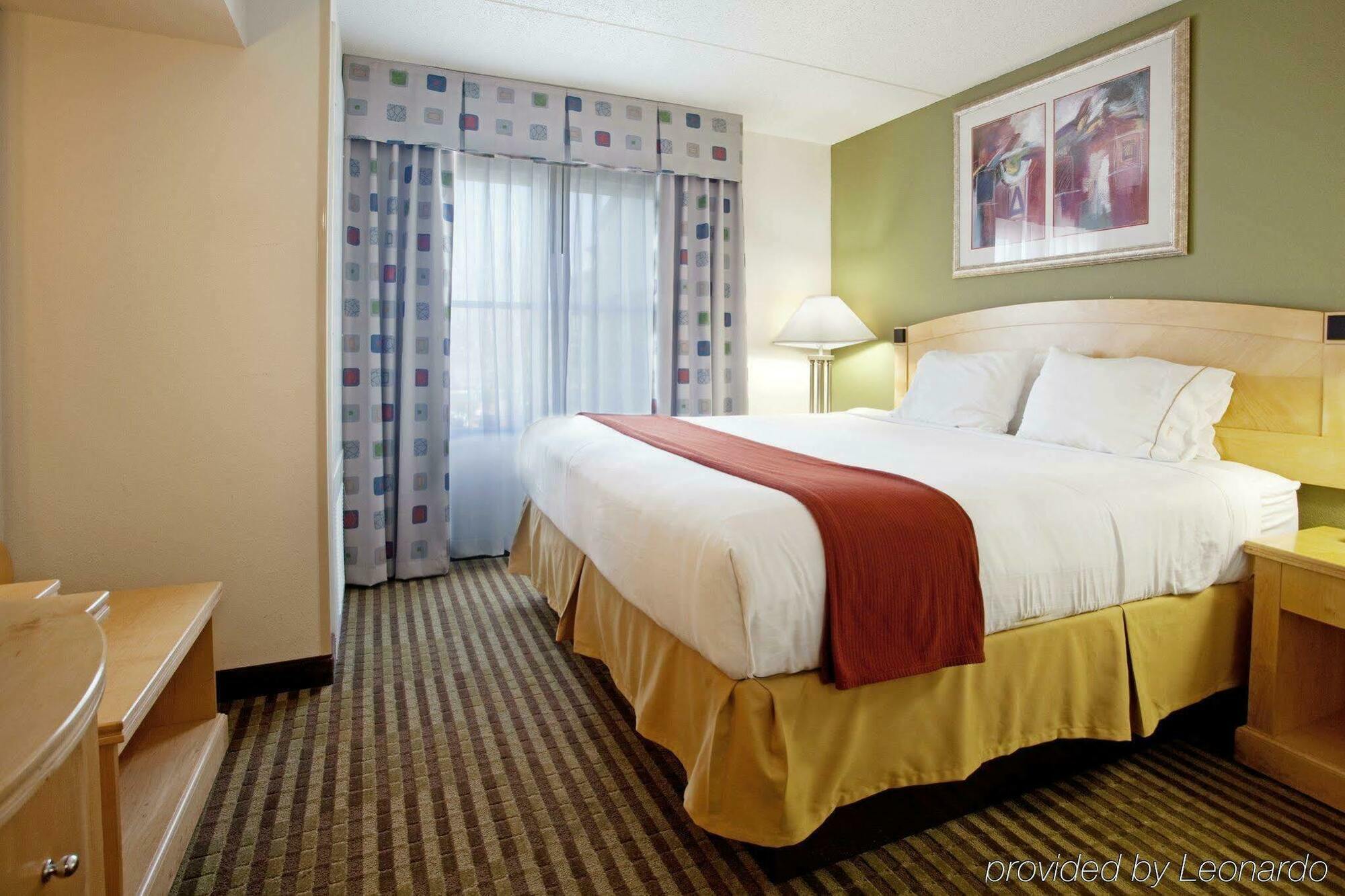 Holiday Inn Express Hotel & Suites Mooresville - Lake Norman By Ihg Phòng bức ảnh